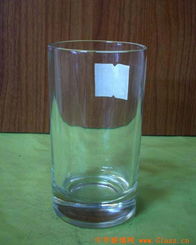 玻璃器皿 从日常饮用杯到广告定制，日用玻璃制品的多元世界